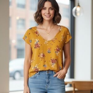 Persaya top ties at the bottom size large mustard